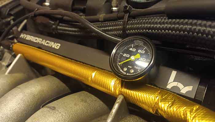 hybrid racing fuel rail